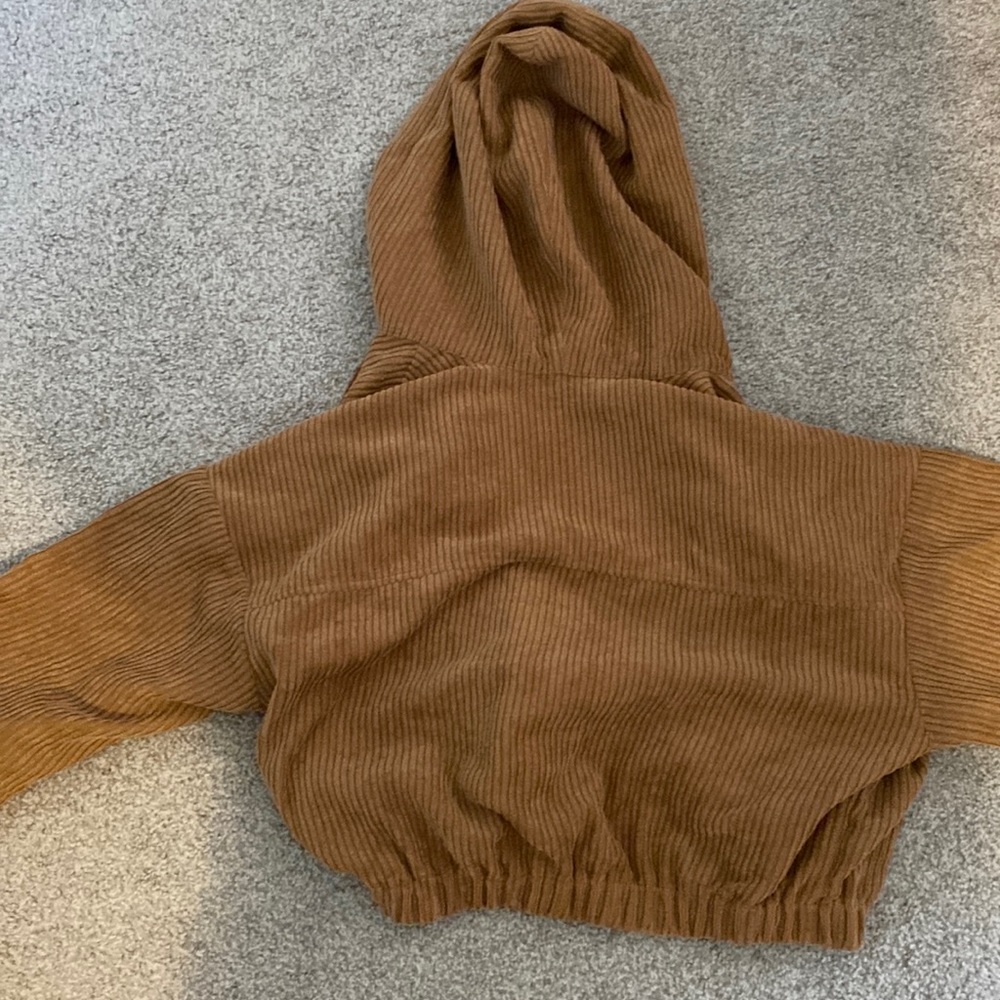 CROPPED LOGHT BROWN JACKET / comfortable / hoodie /